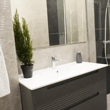 New! Luxury Passy-kennedy In Front Of Eiffel Tower Appartement Parijs