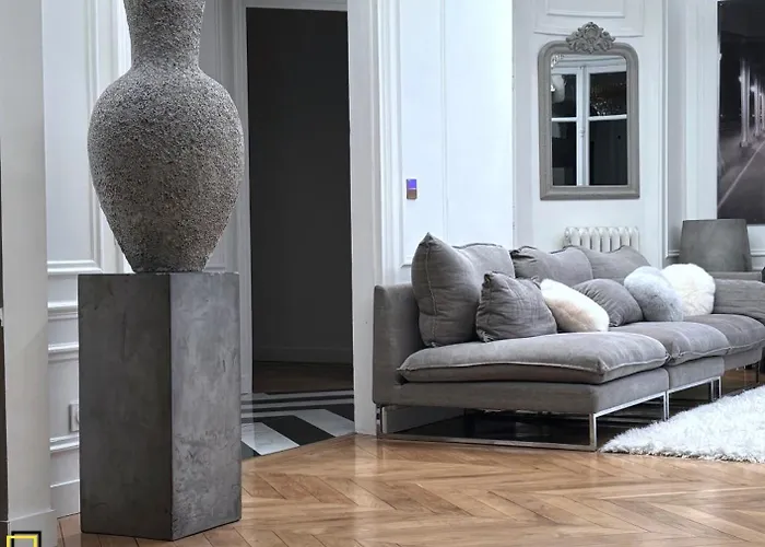 Devant La Tour Eiffel Et Seine Apartman Párizs