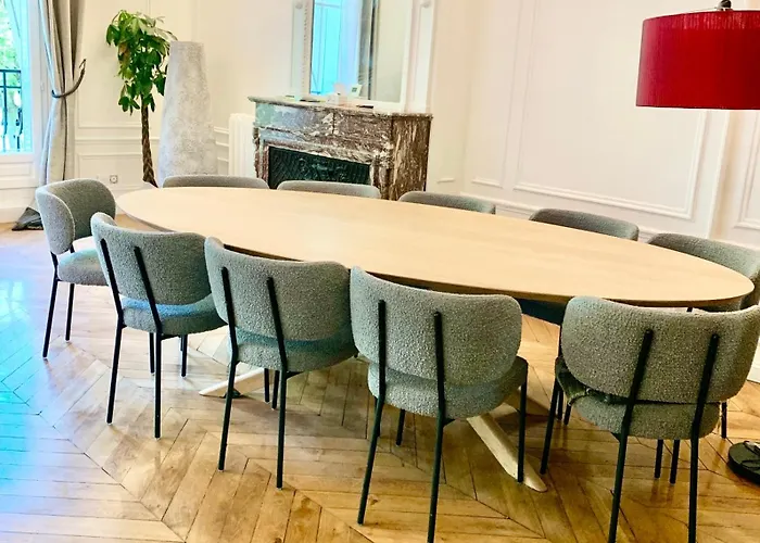 Appartement Prestige près Champs-Elysées, devant la Tour Eiffel et Seine *